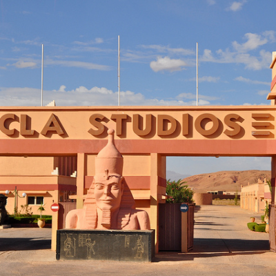 Studio de cinéma et désert